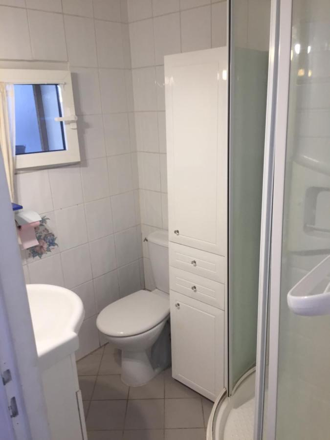 Ferienhaus T2 Equipe Au Calme + Terrasse A 1 Km De La *